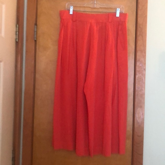 JOHN YANG Capri Silk Capri - Picture 1 of 5